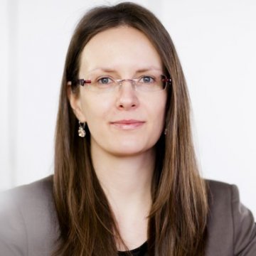 Dr. Anne Techen