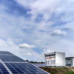 Solarpanels und Stromspeicher